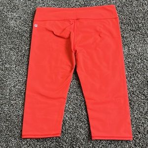 Women’s Large Fabletics Athletic Capri Pants